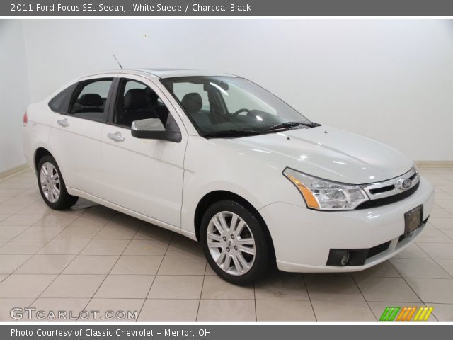 2011 Ford Focus SEL Sedan in White Suede