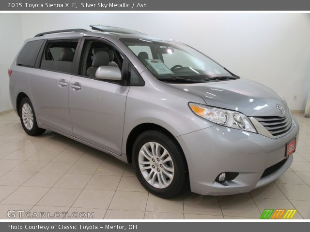2015 Toyota Sienna XLE in Silver Sky Metallic