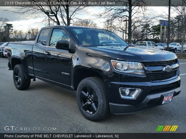 2016 Chevrolet Colorado LT Extended Cab 4x4 in Black