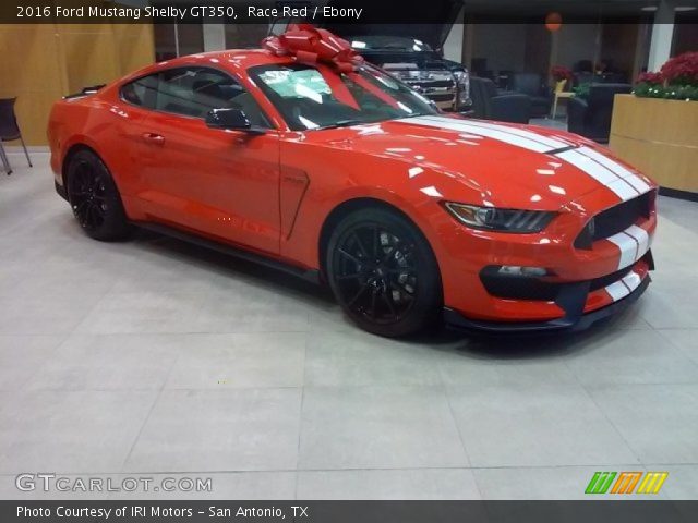2016 Ford Mustang Shelby GT350 in Race Red