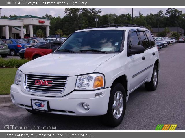 2007 GMC Envoy SLE in Summit White