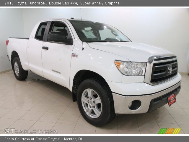 2013 Toyota Tundra SR5 Double Cab 4x4 in Super White