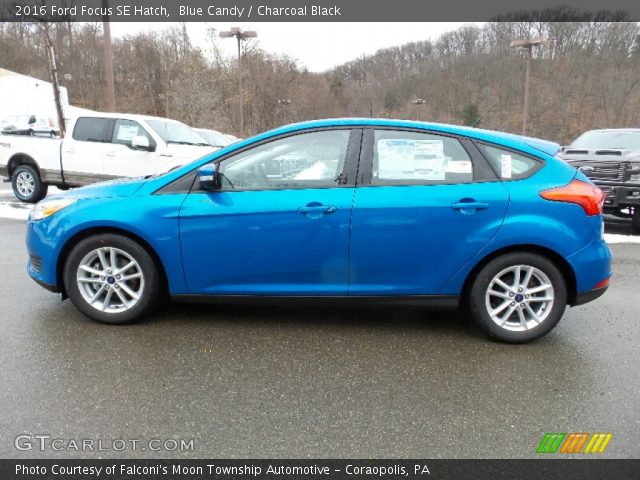 2016 Ford Focus SE Hatch in Blue Candy