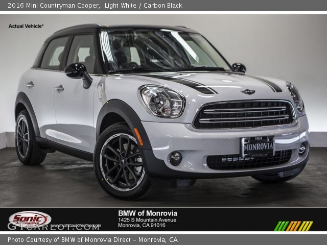 2016 Mini Countryman Cooper in Light White