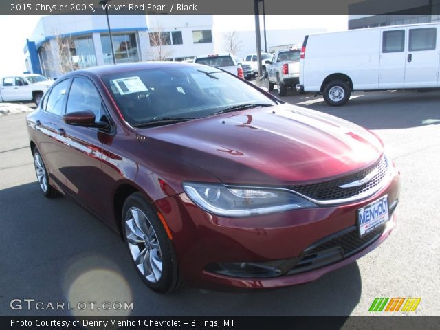 2015 Chrysler 200 S in Velvet Red Pearl