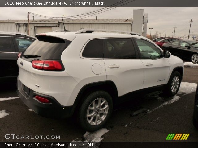 2016 Jeep Cherokee Latitude 4x4 in Bright White