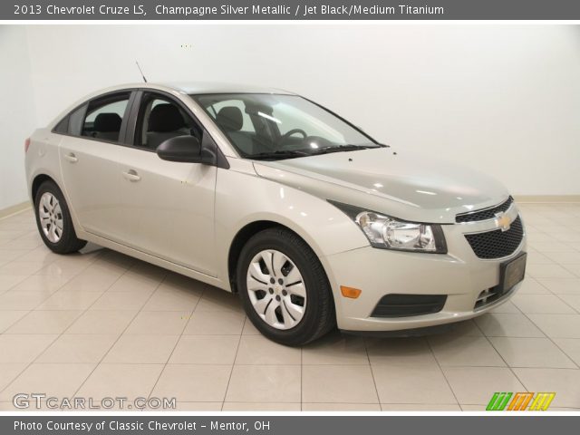 2013 Chevrolet Cruze LS in Champagne Silver Metallic