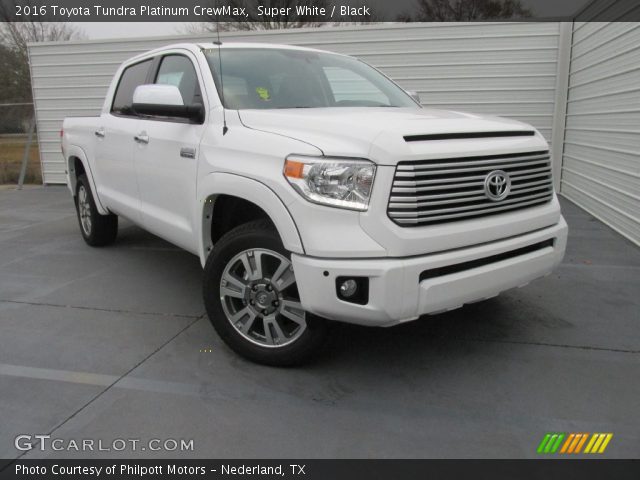 2016 Toyota Tundra Platinum CrewMax in Super White