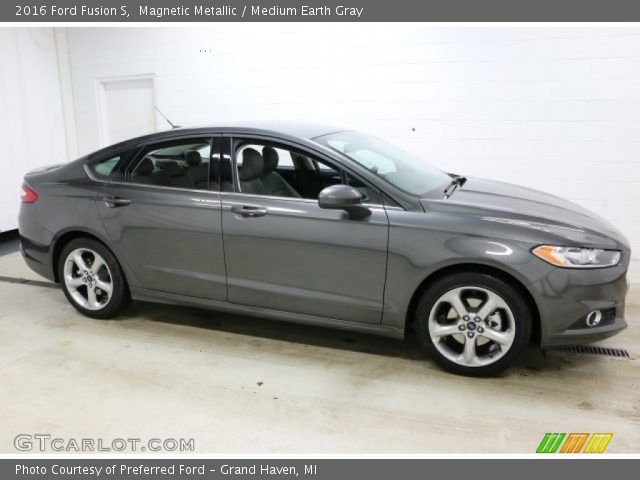 2016 Ford Fusion S in Magnetic Metallic