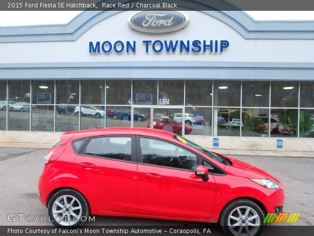 2015 Ford Fiesta SE Hatchback in Race Red