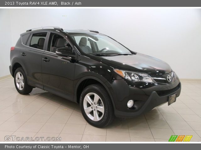 2013 Toyota RAV4 XLE AWD in Black