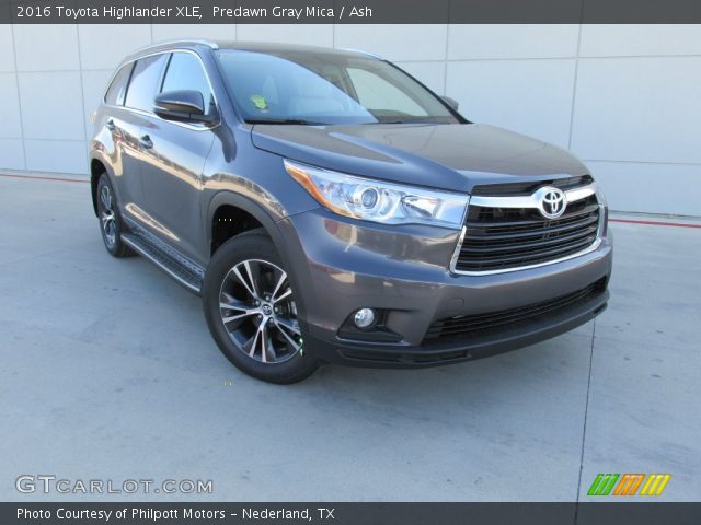 2016 Toyota Highlander XLE in Predawn Gray Mica