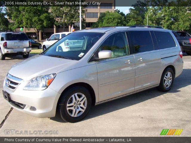 2006 Honda Odyssey EX-L in Silver Pearl Metallic