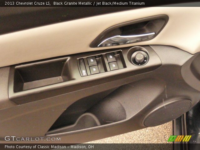 2013 Chevrolet Cruze LS in Black Granite Metallic