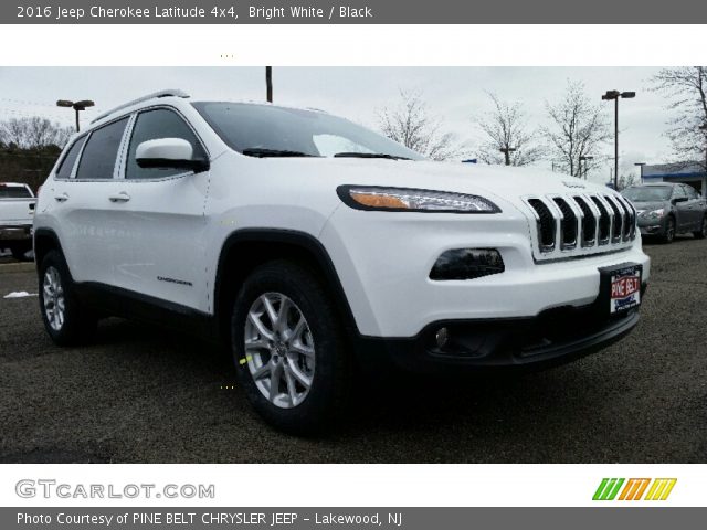 2016 Jeep Cherokee Latitude 4x4 in Bright White