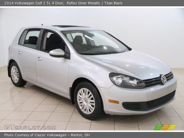 2014 Volkswagen Golf 2.5L 4 Door in Reflex Silver Metallic