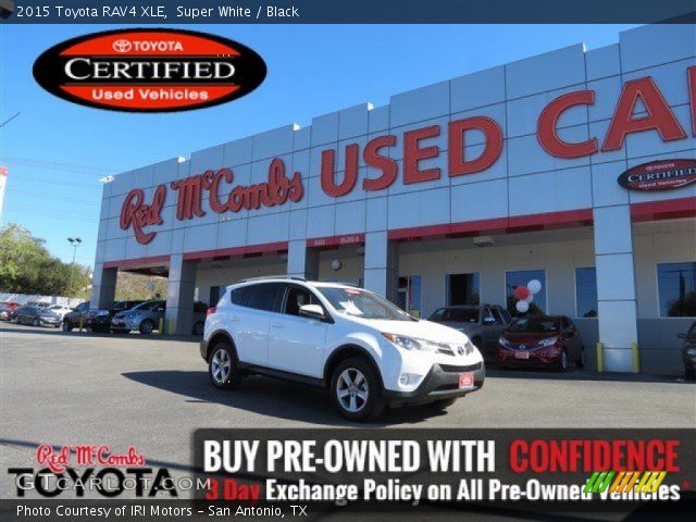 2015 Toyota RAV4 XLE in Super White