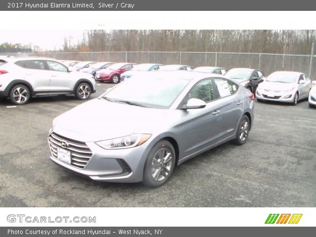 2017 Hyundai Elantra Limited in Silver