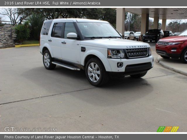 2016 Land Rover LR4 HSE in Fuji White