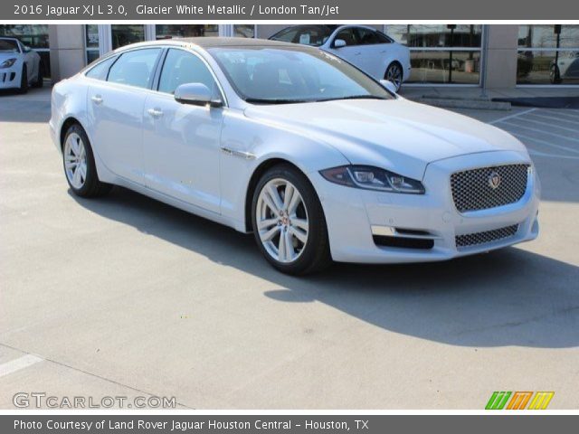 2016 Jaguar XJ L 3.0 in Glacier White Metallic