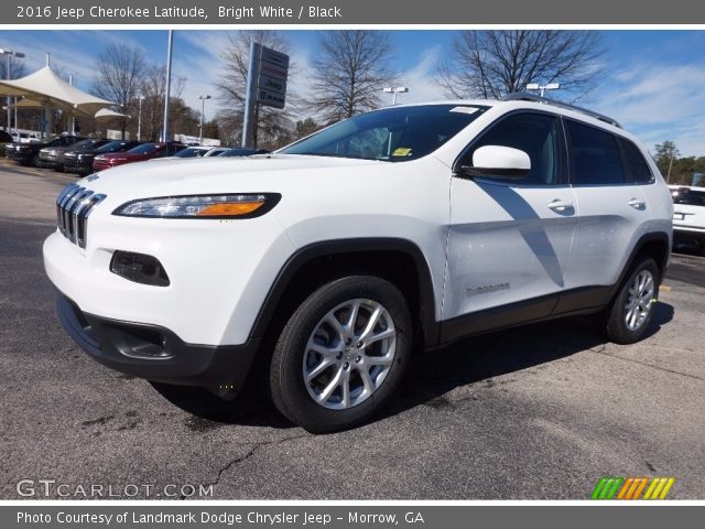 2016 Jeep Cherokee Latitude in Bright White