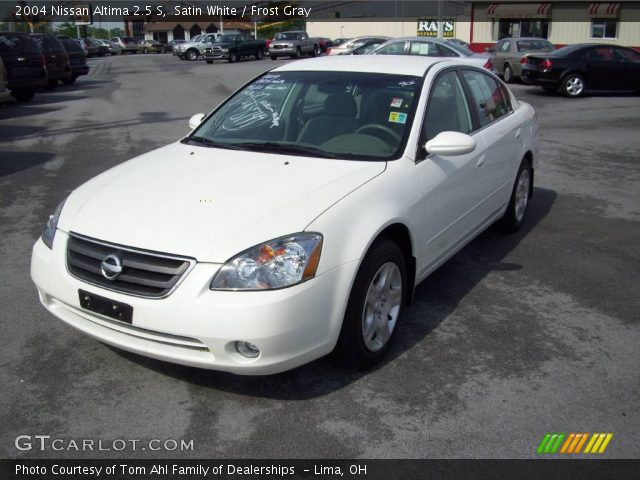 2004 Nissan Altima 2.5 S in Satin White