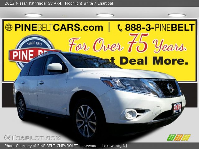 2013 Nissan Pathfinder SV 4x4 in Moonlight White