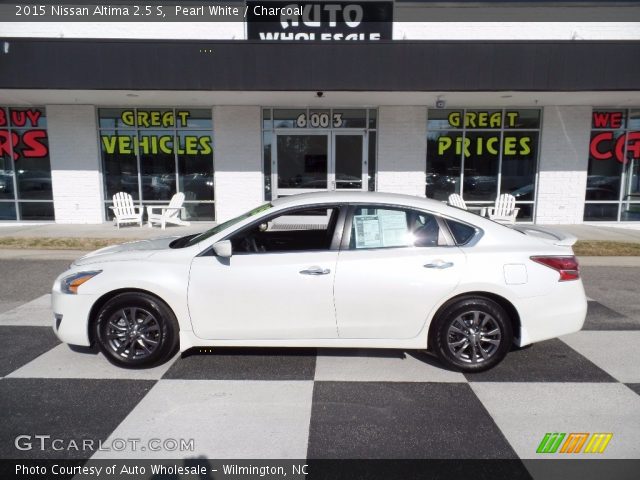 2015 Nissan Altima 2.5 S in Pearl White