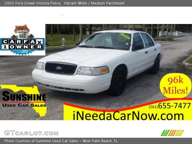 2003 Ford Crown Victoria Police in Vibrant White