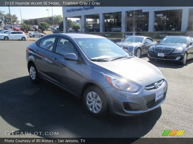 2016 Hyundai Accent SE Sedan in Triathlon Gray