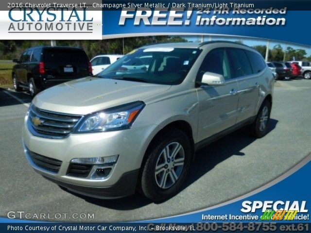 2016 Chevrolet Traverse LT in Champagne Silver Metallic
