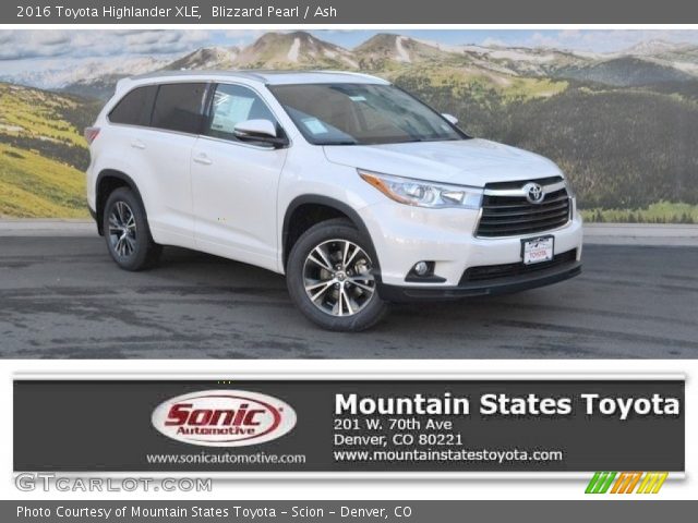 2016 Toyota Highlander XLE in Blizzard Pearl