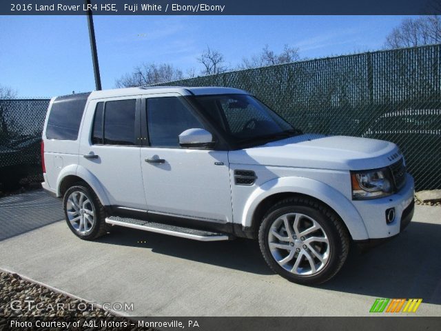 2016 Land Rover LR4 HSE in Fuji White