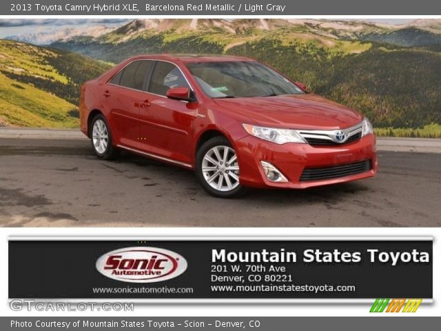 2013 Toyota Camry Hybrid XLE in Barcelona Red Metallic