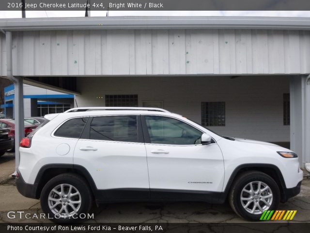 2016 Jeep Cherokee Latitude 4x4 in Bright White