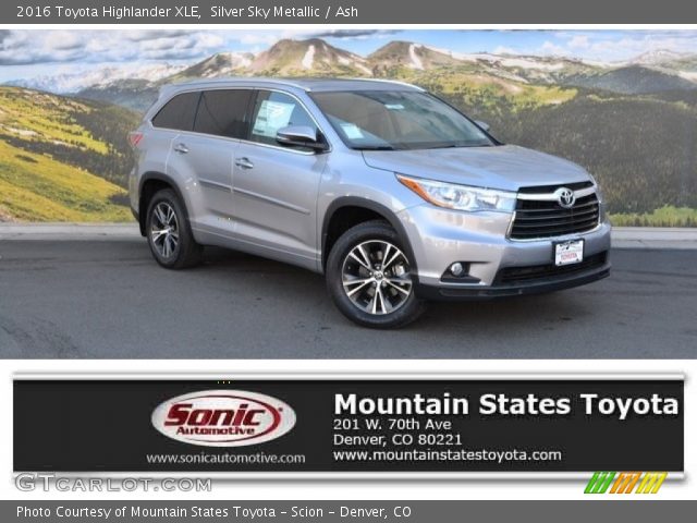 2016 Toyota Highlander XLE in Silver Sky Metallic