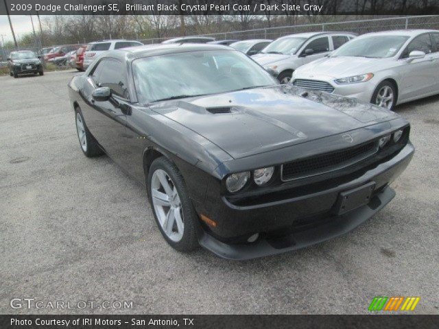 2009 Dodge Challenger SE in Brilliant Black Crystal Pearl Coat