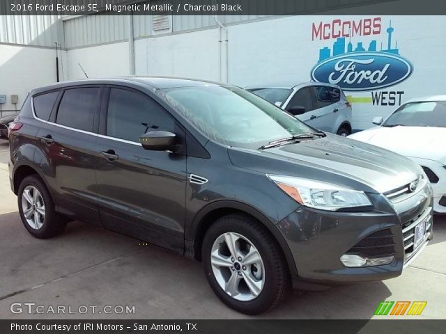 2016 Ford Escape SE in Magnetic Metallic