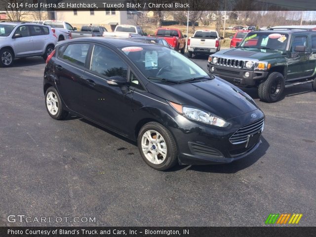 2014 Ford Fiesta SE Hatchback in Tuxedo Black