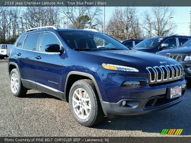 2016 Jeep Cherokee Latitude 4x4 in True Blue Pearl