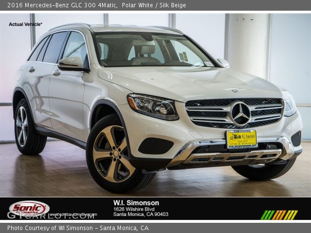 2016 Mercedes-Benz GLC 300 4Matic in Polar White