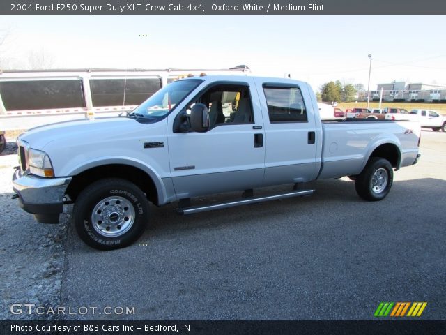 2004 Ford F250 Super Duty XLT Crew Cab 4x4 in Oxford White