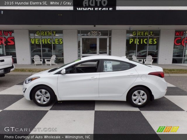 2016 Hyundai Elantra SE in White