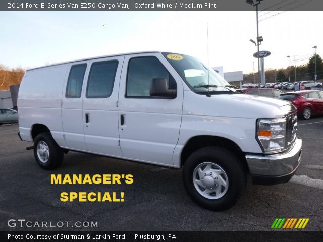 2014 Ford E-Series Van E250 Cargo Van in Oxford White