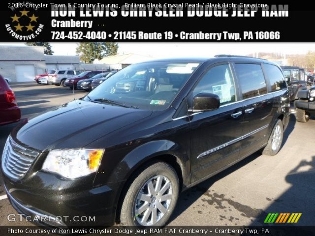 2016 Chrysler Town & Country Touring in Brilliant Black Crystal Pearl