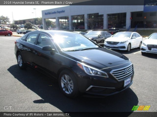 2016 Hyundai Sonata SE in Phantom Black