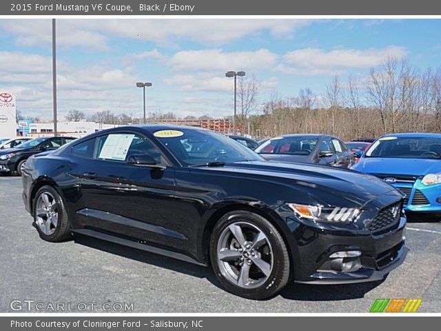 2015 Ford Mustang V6 Coupe in Black