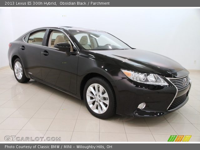 2013 Lexus ES 300h Hybrid in Obsidian Black