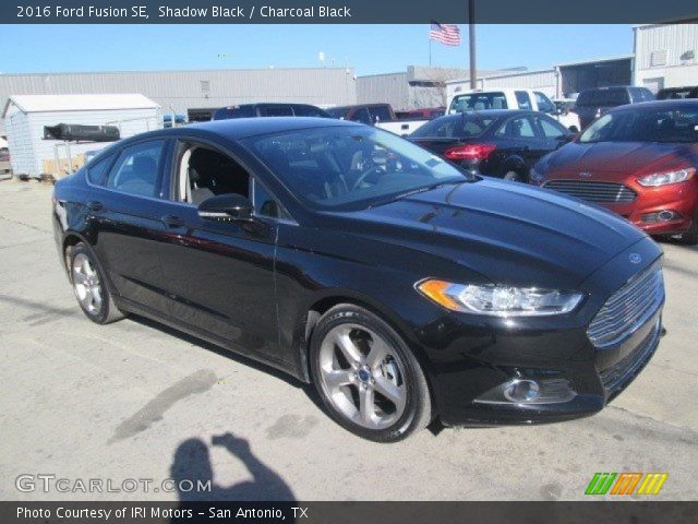 2016 Ford Fusion SE in Shadow Black