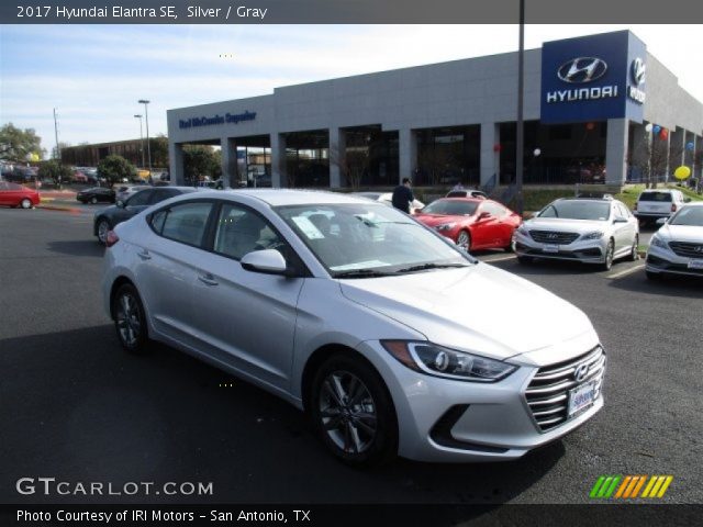 2017 Hyundai Elantra SE in Silver